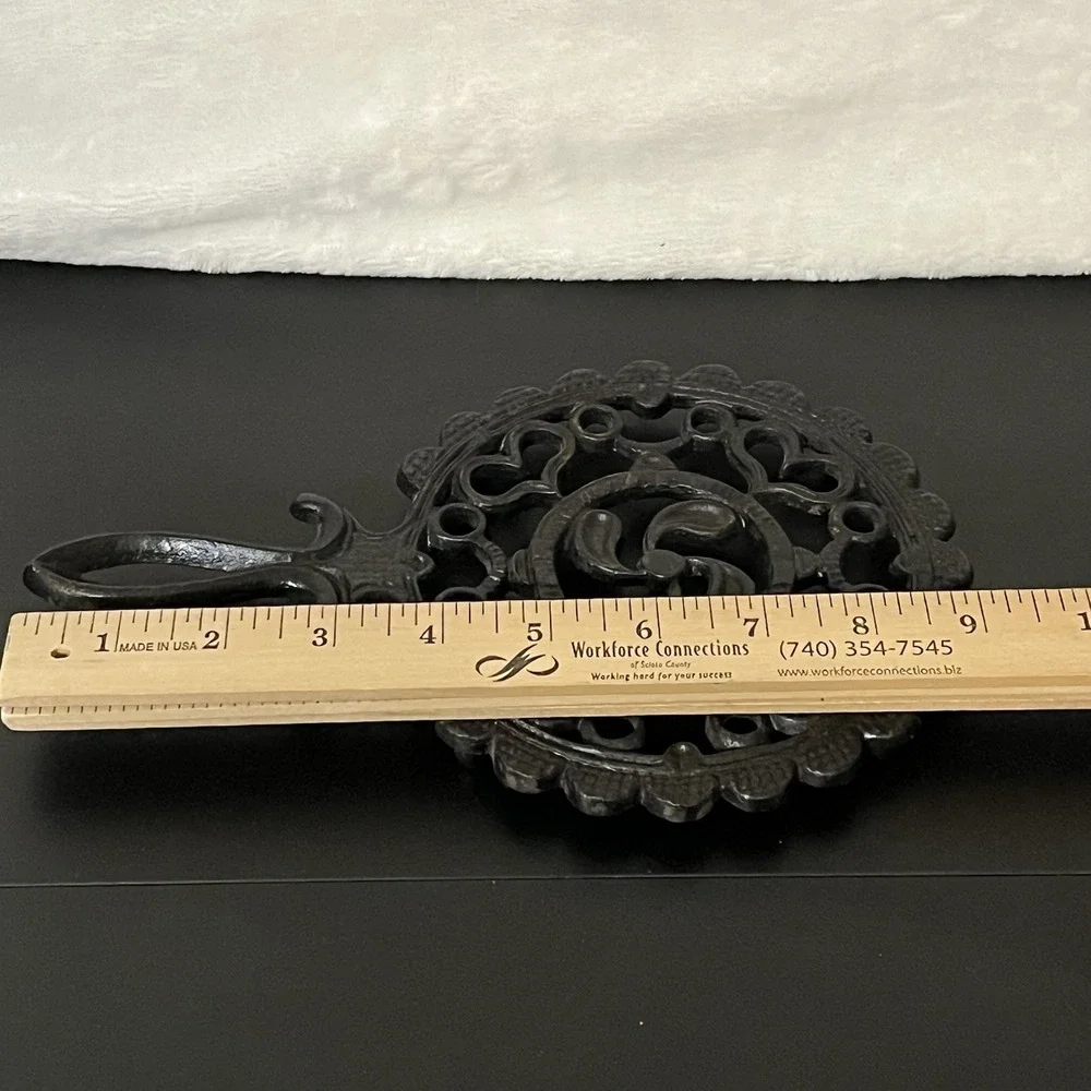Vintage Cast Iron Trivet Footed 1952 JHZ Fan Hearts Scalloped Design